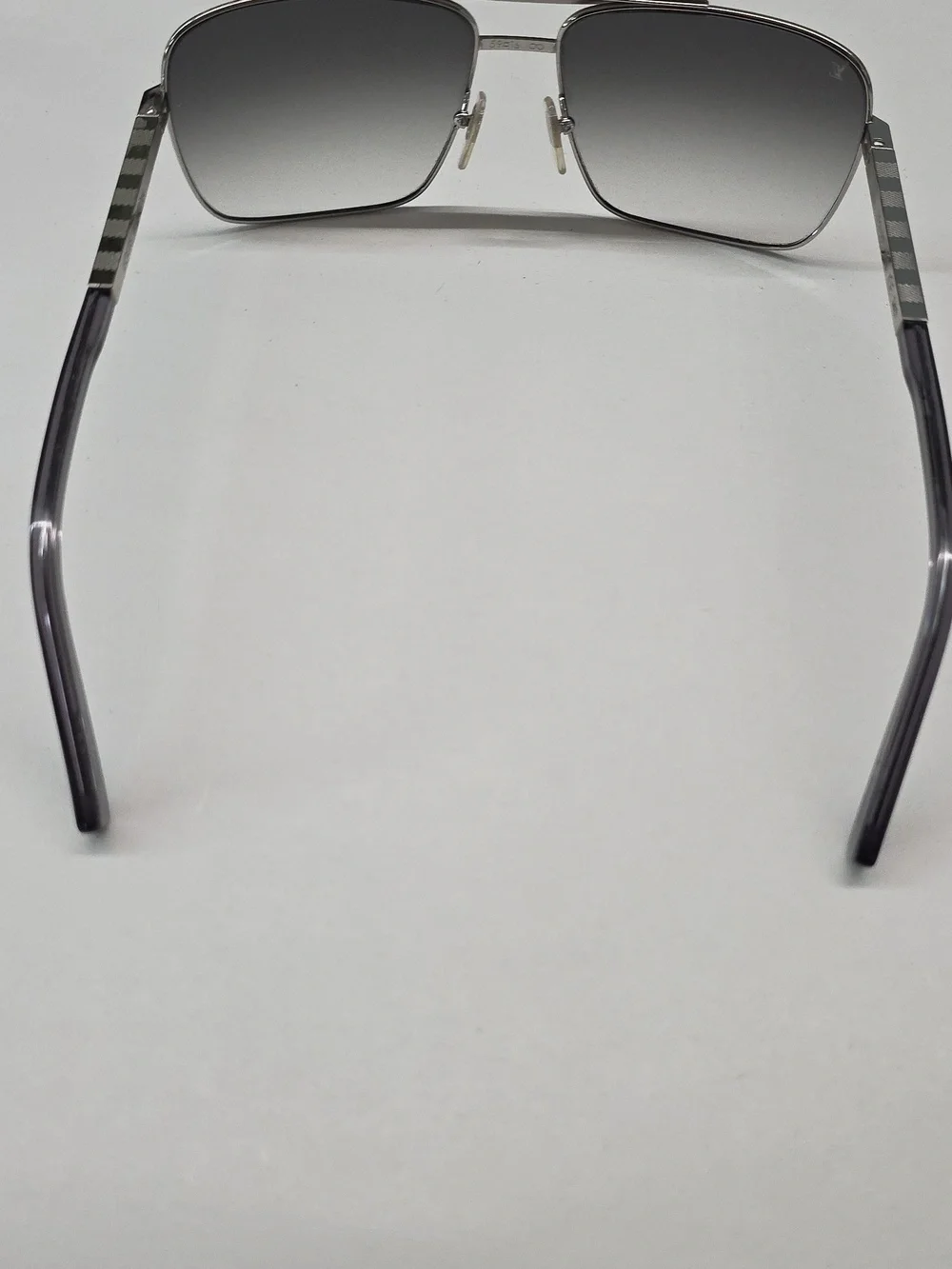Louis Vuitton Attitude Z0260U Men’s Silver Frame Sunglasses PreOwned - Picture 6 of 10